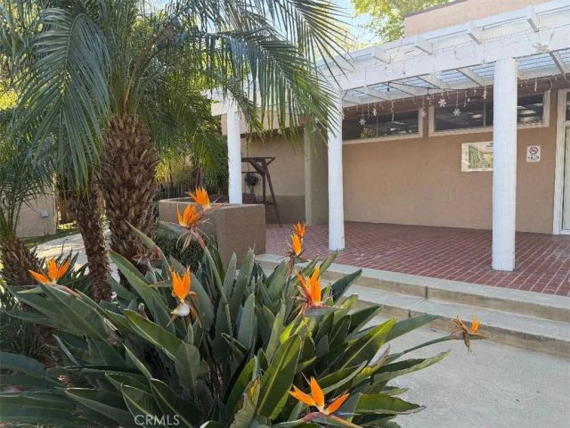 10331 Lindley Avenue 105, Northridge, CA 91326