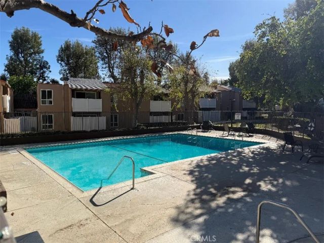 10331 Lindley Avenue 105, Northridge, CA 91326