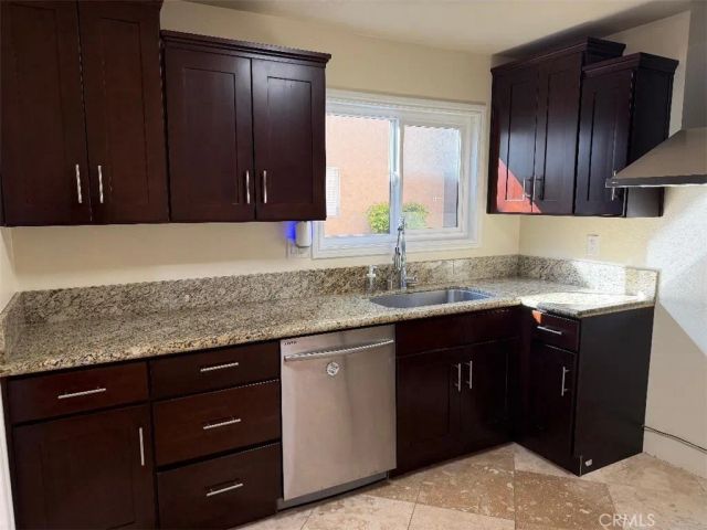 10331 Lindley Avenue 105, Northridge, CA 91326