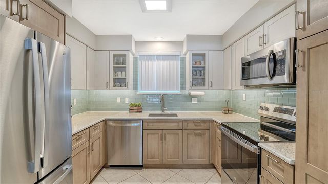 500 S WASHINGTON DRIVE 6A, Sarasota, FL 34236