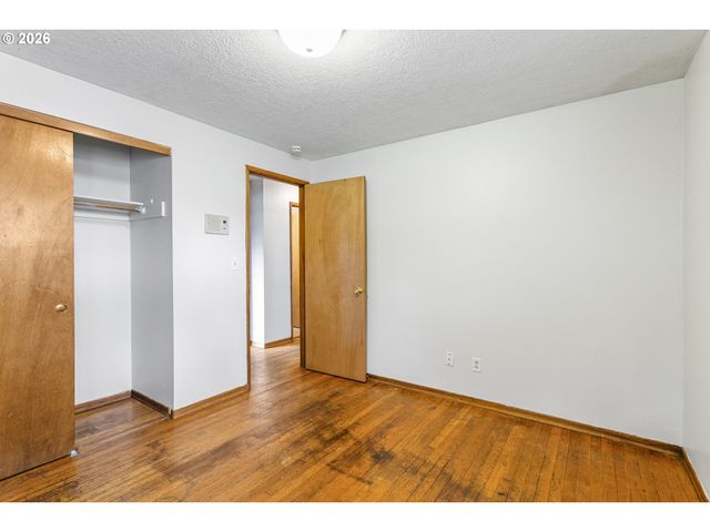 9370 Sw KILLARNEY Ln, Tualatin, OR 97062