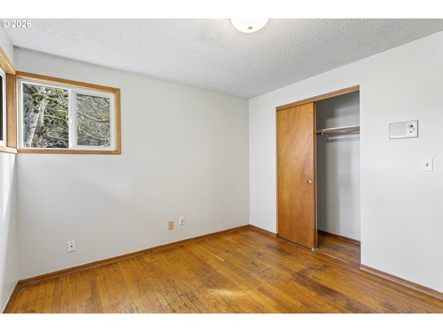 9370 Sw KILLARNEY Ln, Tualatin, OR 97062