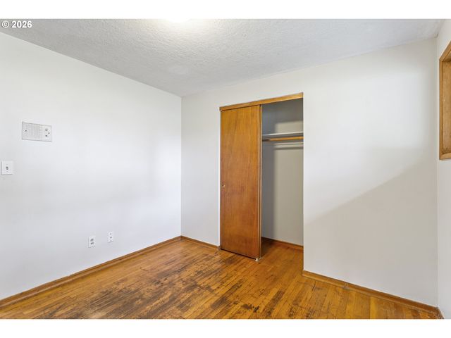 9370 Sw KILLARNEY Ln, Tualatin, OR 97062