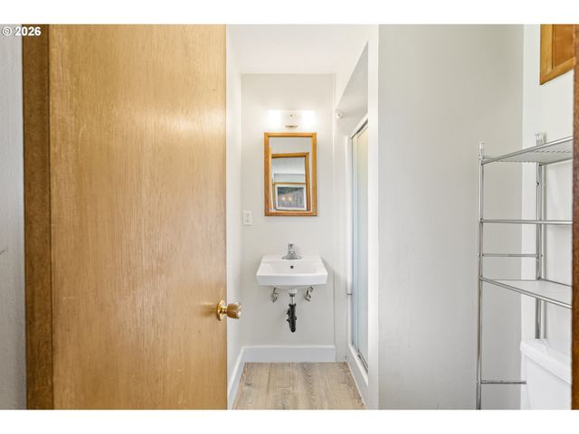 9370 Sw KILLARNEY Ln, Tualatin, OR 97062