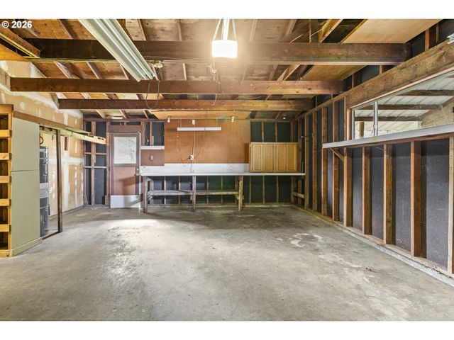 9370 Sw KILLARNEY Ln, Tualatin, OR 97062