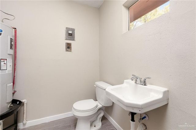 1005 N 27th Street, Mcallen, TX 78501