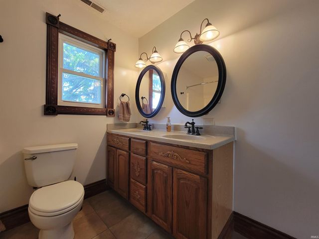 2649 County Road 34, Auburn, IN 46706
