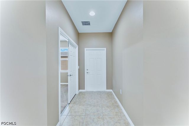 10781 Crossback LN, Lehigh Acres, FL 33936