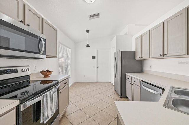 13102 EARLY RUN LANE, Riverview, FL 33578