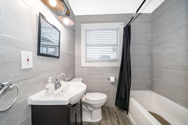 417 CAPEHART DRIVE, Orlando, FL 32822