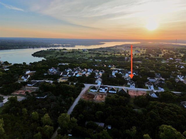 5609 San Jacinto Drive, Granbury, TX 76048