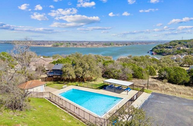 5609 San Jacinto Drive, Granbury, TX 76048