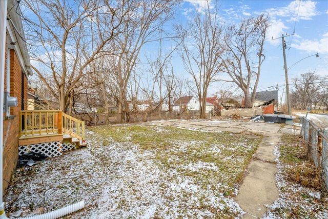 14965 Corbett Avenue, Detroit, MI 48213