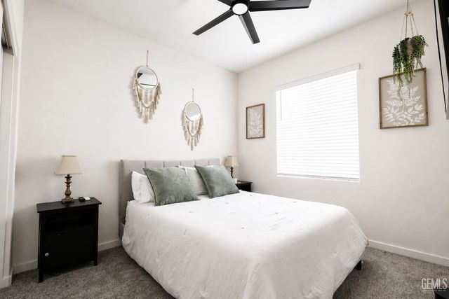 7809 Raspberry Avenue, Bakersfield, CA 93313