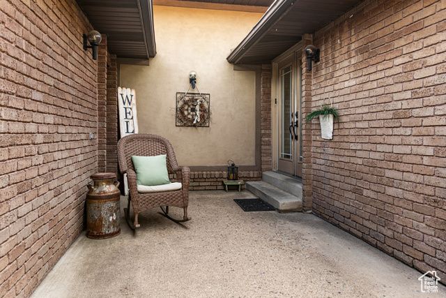 453 SHERIDAN CIR, Centerville, UT 84014