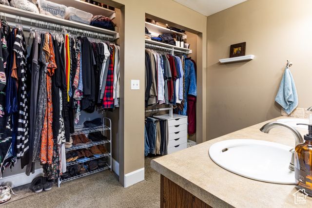 453 SHERIDAN CIR, Centerville, UT 84014