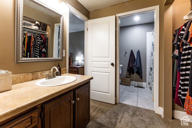 453 SHERIDAN CIR, Centerville, UT 84014