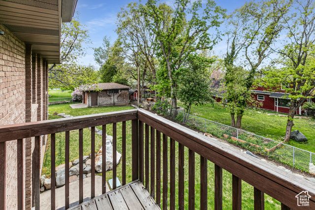 453 SHERIDAN CIR, Centerville, UT 84014