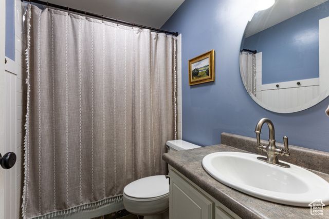 453 SHERIDAN CIR, Centerville, UT 84014