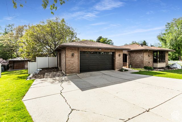 453 SHERIDAN CIR, Centerville, UT 84014