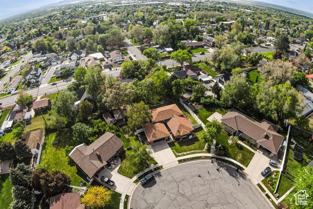 453 SHERIDAN CIR, Centerville, UT 84014