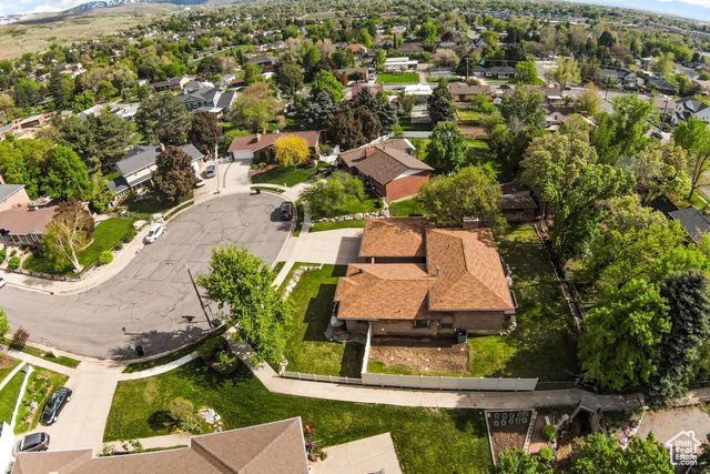 453 SHERIDAN CIR, Centerville, UT 84014