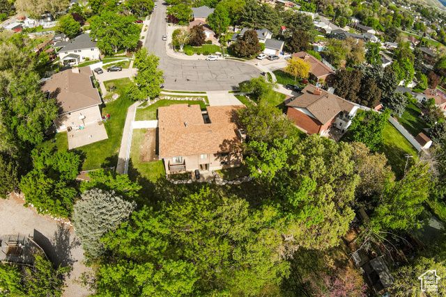 453 SHERIDAN CIR, Centerville, UT 84014