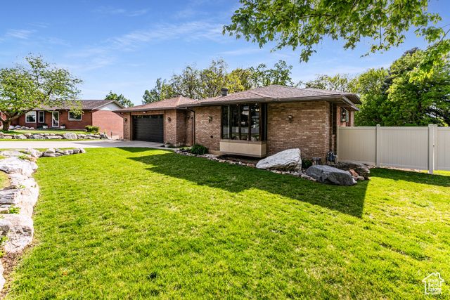 453 SHERIDAN CIR, Centerville, UT 84014
