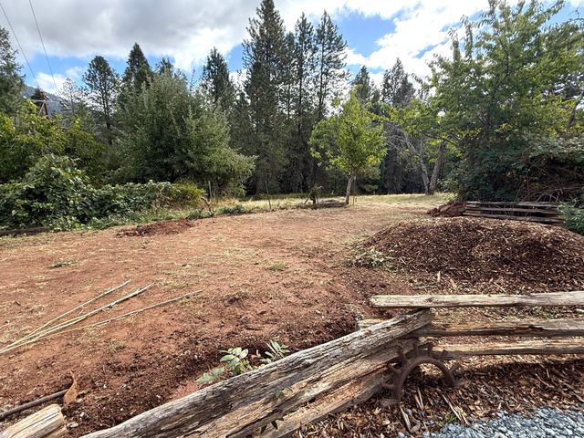 6400 Tunnel Loop Road, Grants Pass, OR 97526