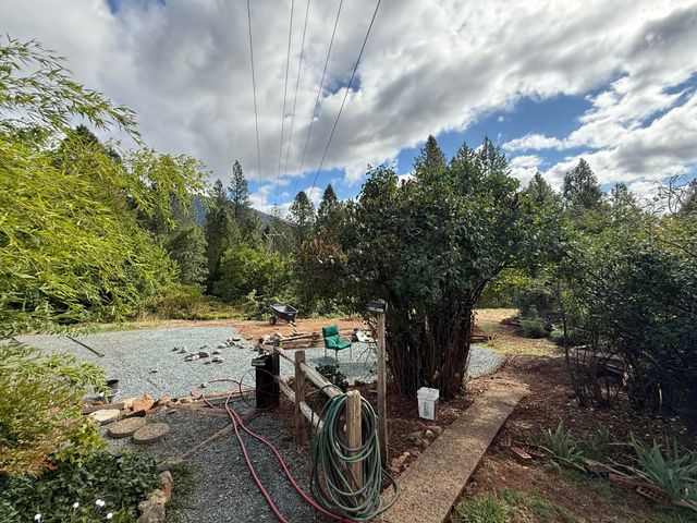 6400 Tunnel Loop Road, Grants Pass, OR 97526
