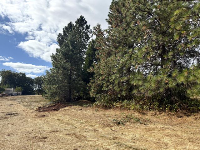 6400 Tunnel Loop Road, Grants Pass, OR 97526