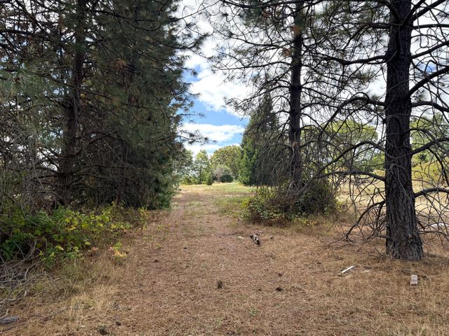 6400 Tunnel Loop Road, Grants Pass, OR 97526