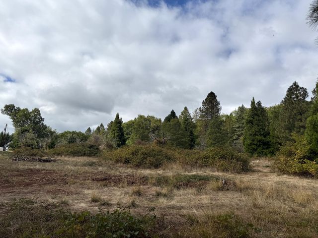 6400 Tunnel Loop Road, Grants Pass, OR 97526