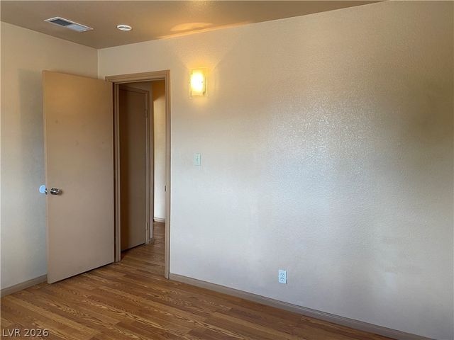 506 McKellar Circle 4, Las Vegas, NV 89119