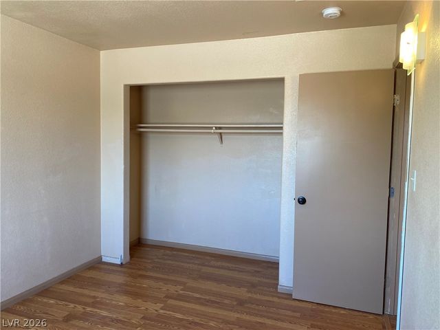 506 McKellar Circle 4, Las Vegas, NV 89119