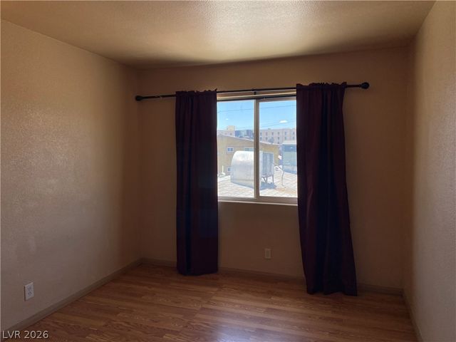 506 McKellar Circle 4, Las Vegas, NV 89119