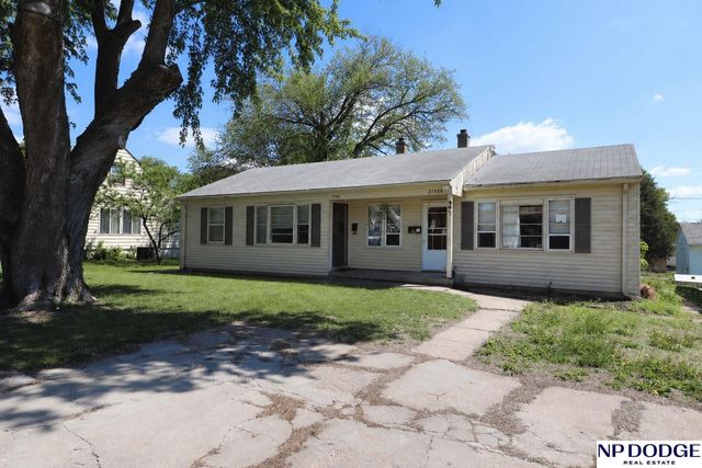 2703 S Crawford Street, Bellevue, NE 68005