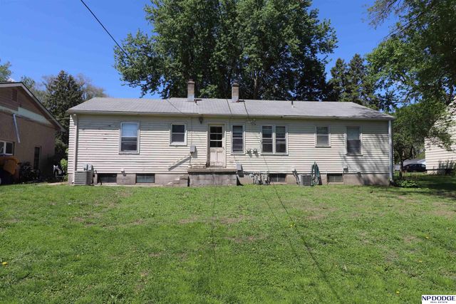 2703 S Crawford Street, Bellevue, NE 68005