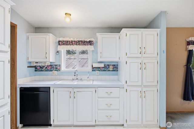 3908 Holtzheimer Trail, Blaine, WA 98230