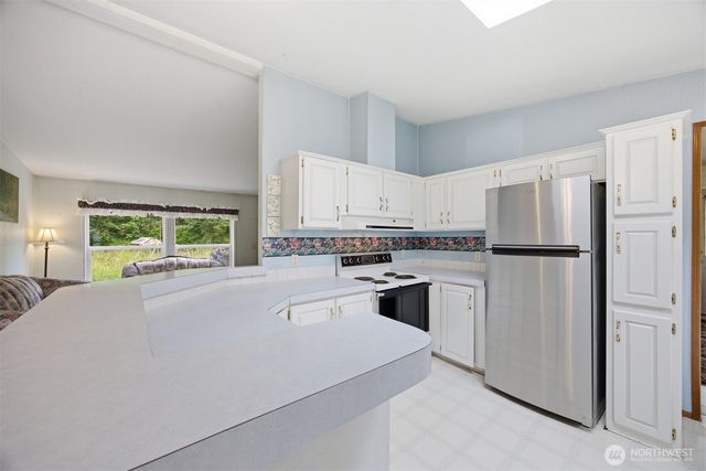 3908 Holtzheimer Trail, Blaine, WA 98230
