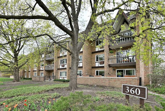 360 Claymoor Avenue 2E, Hinsdale, IL 60521