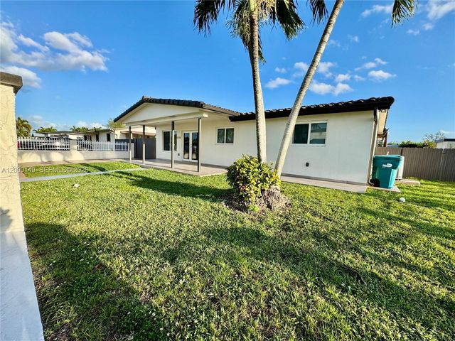 11770 SW 178th Ter, Miami, FL 33177