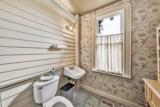 1314 Maple AVE SW, Roanoke, VA 24016