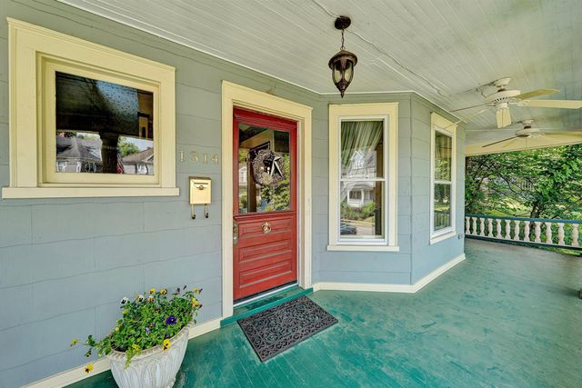 1314 Maple AVE SW, Roanoke, VA 24016