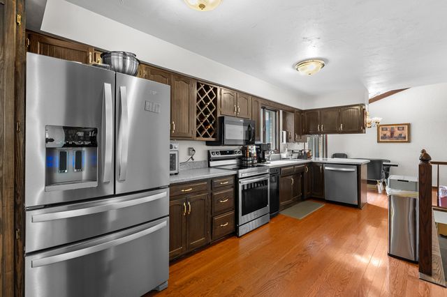 2651 S 4th Street, Kalamazoo, MI 49009
