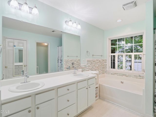 7024 Oviedo Drive, Raleigh, NC 27603
