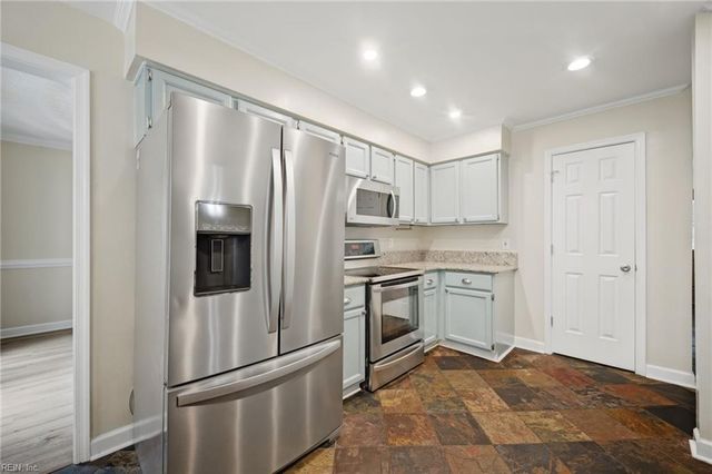 2213 Eagle Ridge CT, Virginia Beach, VA 23456