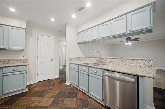 2213 Eagle Ridge CT, Virginia Beach, VA 23456