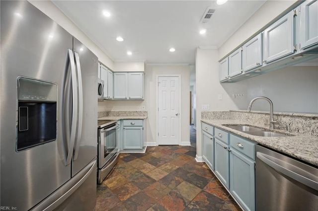2213 Eagle Ridge CT, Virginia Beach, VA 23456