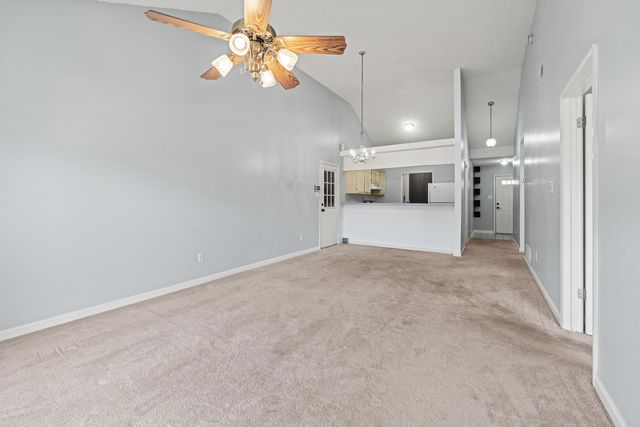 2749 COLONIAL TOWERS DR, Memphis, TN 38016
